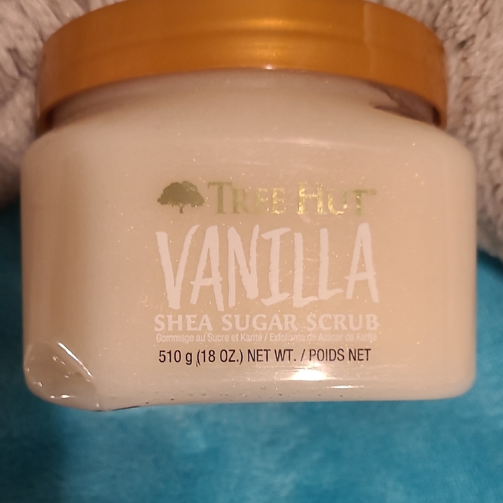 Onyx Coconut Bliss and Tree Hut Vanilla Sugar Scrubs - Picture 5 of 6